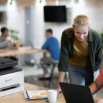 Imprimante multifonction Xerox® C255a environnement travail